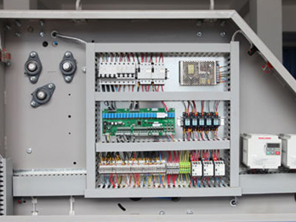 
		床單折疊機(jī)
	(圖2)