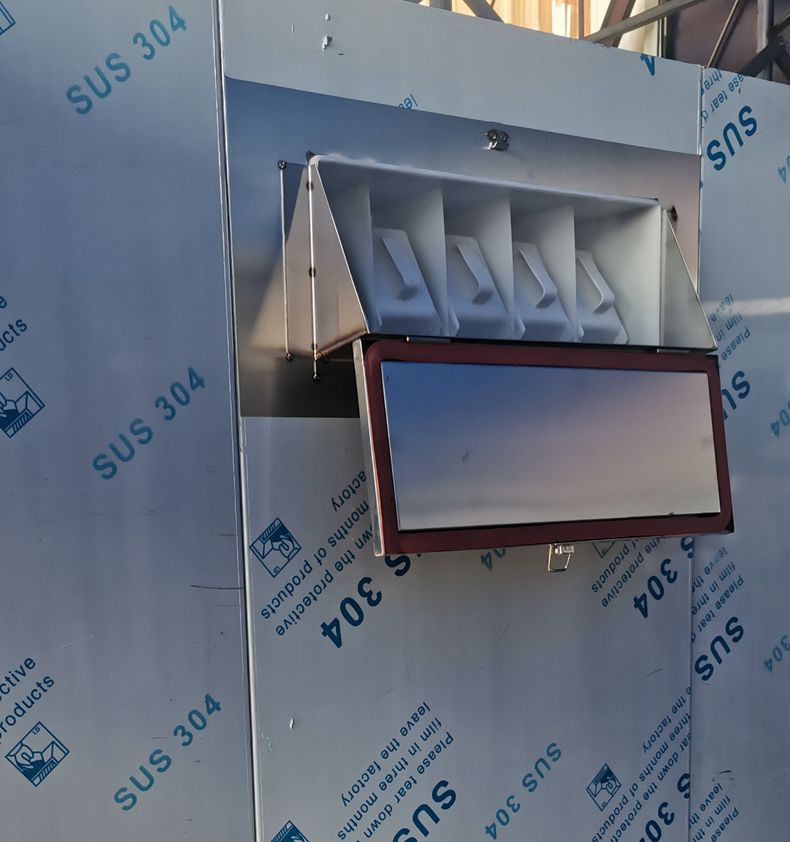 
		XGQ-100大型洗衣機(jī),讓洗衣變得更便捷
		(圖4)