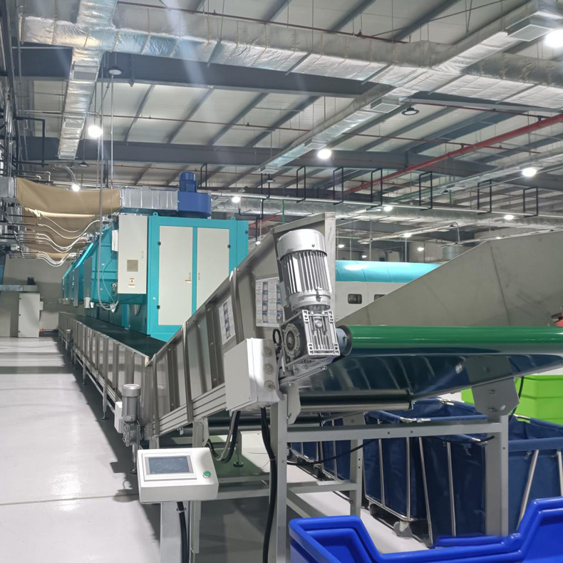 
		隧道式洗衣龍在行業(yè)中的應用
		