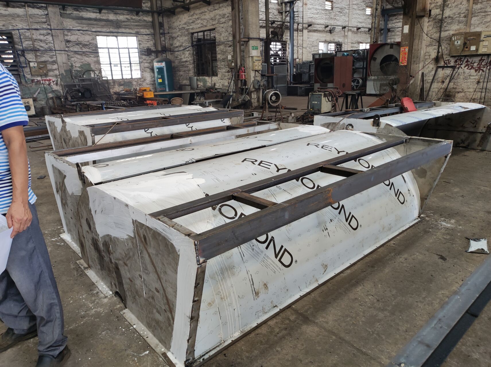 工業(yè)洗衣機(jī)選型要點(diǎn)與性能對(duì)比分析